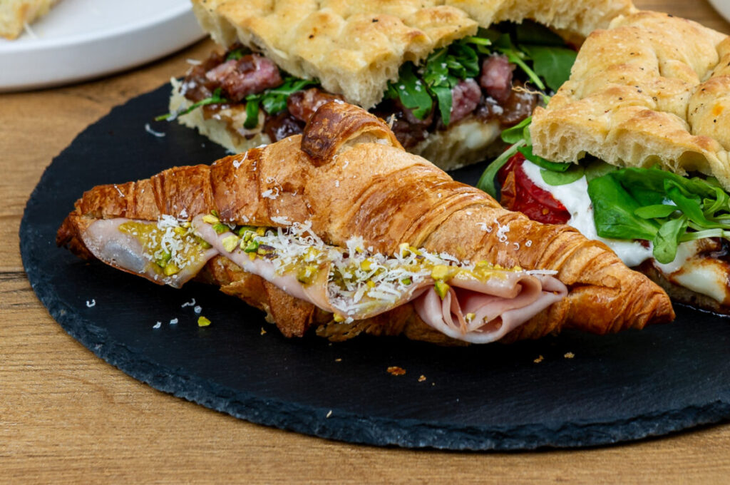 Cornetto vs. Croissant – What is the Difference?